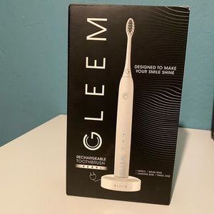 Gleem Rechargeable thoothbrush